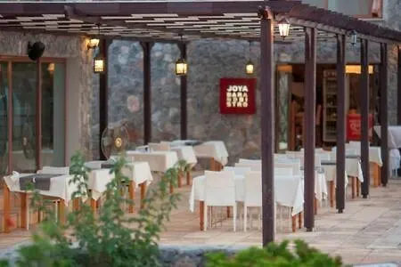 בית נופש Joya Cyprus Mermaid Penthouse