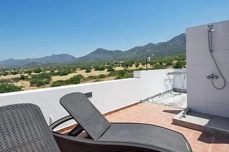 度假居 Joya Cyprus Mermaid Penthouse *